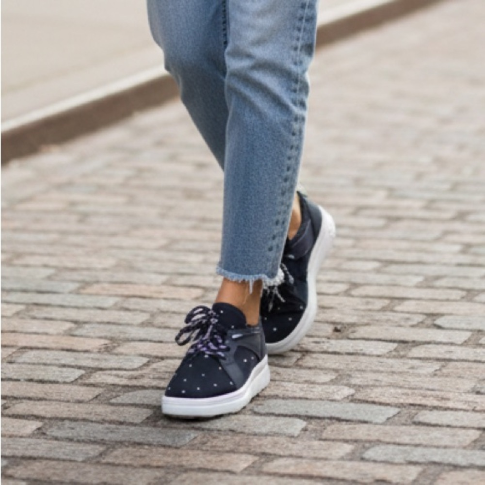 Circus by Sam Edelman Lakyn Sneaker